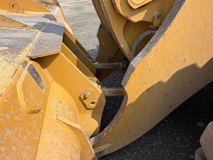 2018-caterpillar-980m-image-12