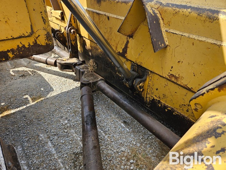 1968-caterpillar-d8h-image-17