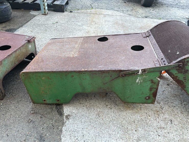 #4029-•-john-deere-sheet-metal-pieces-(04)-image-7