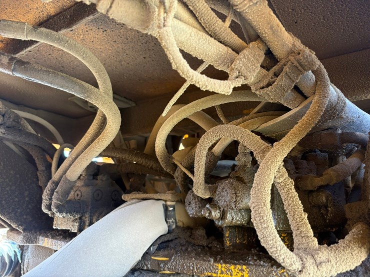 2004-volvo-l220e-image-31