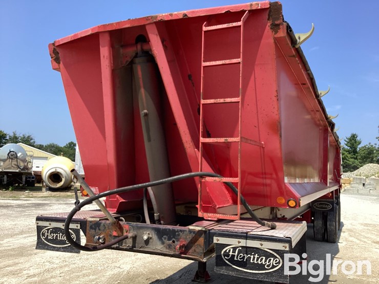 2015-axle-end-dump-image-16