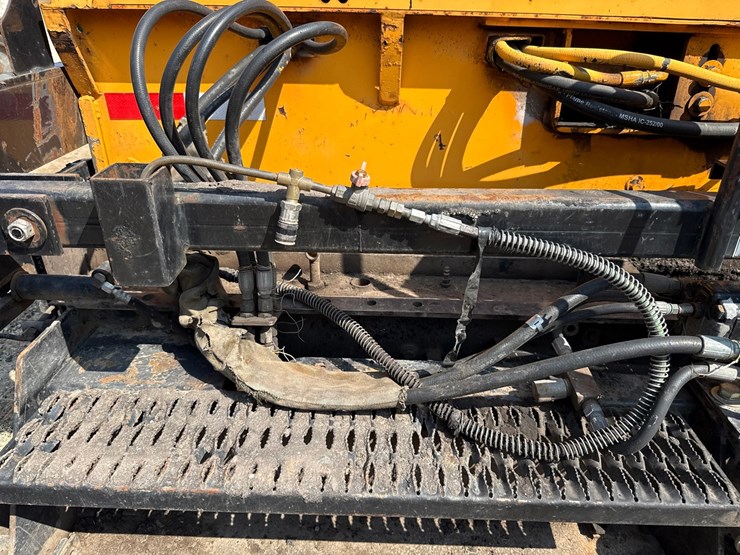 2009-leeboy-l8500t-image-23