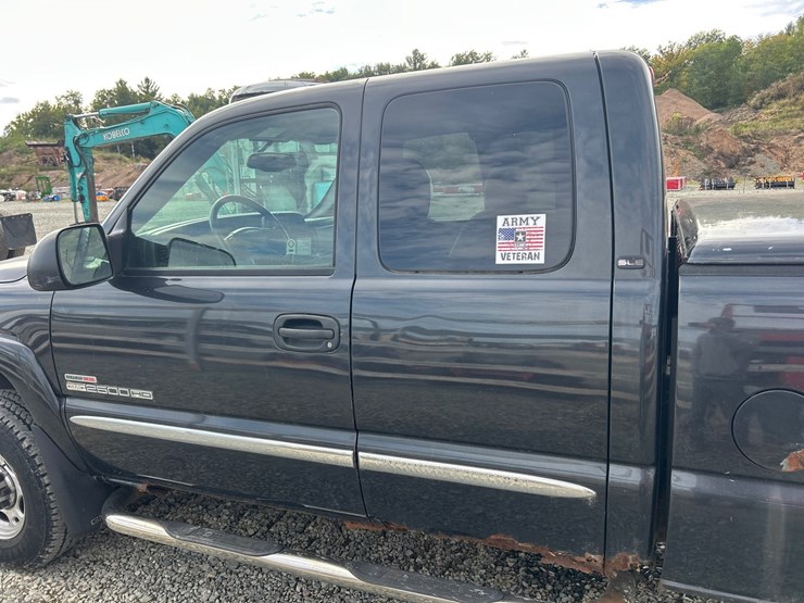 2005-gmc-sierra-2500-image-20