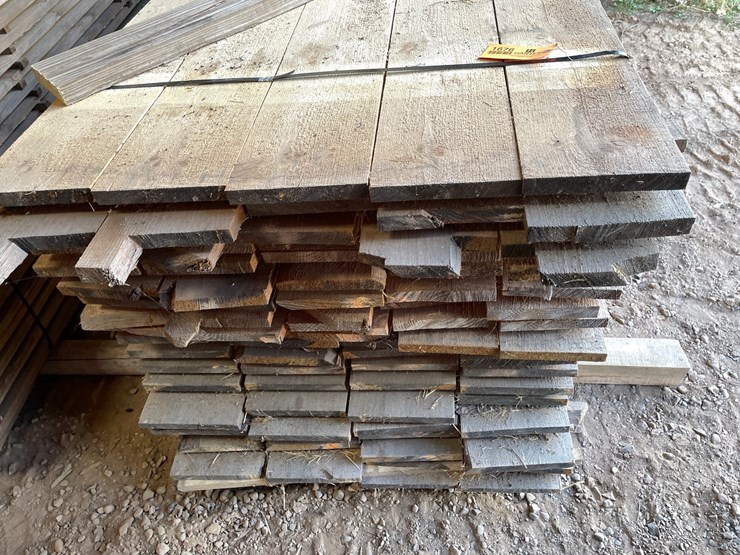 #1676-•-bundle-of-pine-boards-image-3