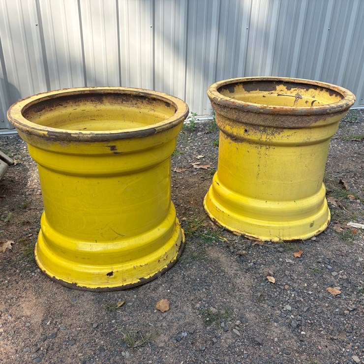 #2936 • (2) Steel Rims