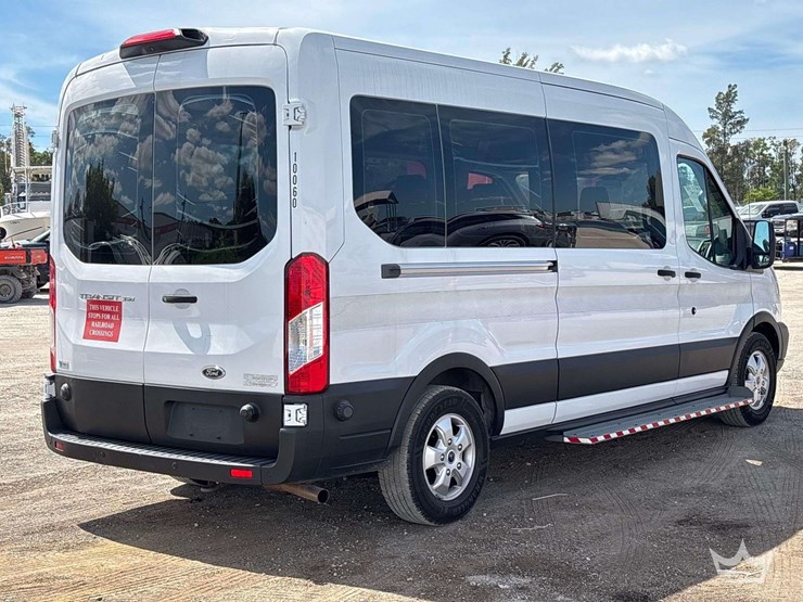 2019-ford-transit-image-3