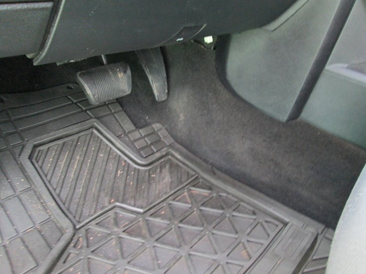 2016-dodge-ram-1500-image-24