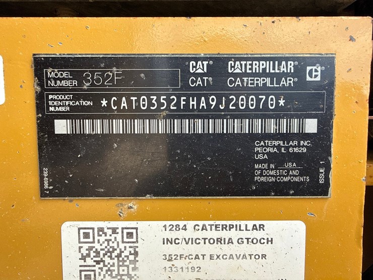2019-caterpillar-352f-image-118