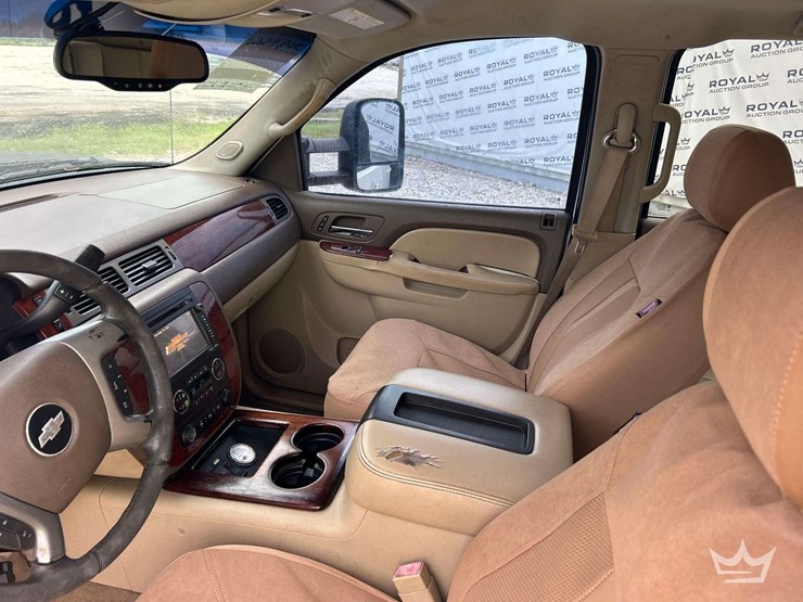 2012-chevrolet-silverado-3500-image-20