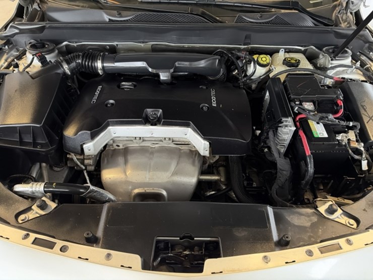 2016-chevrolet-malibu-limited-sdn-image-19