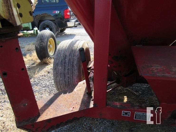 355-new-holland-355-image-16