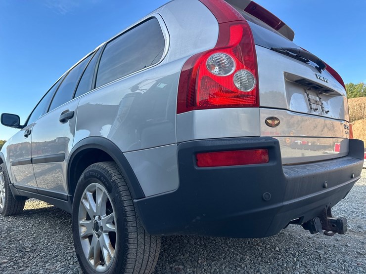 2004-volvo-xc90-image-16