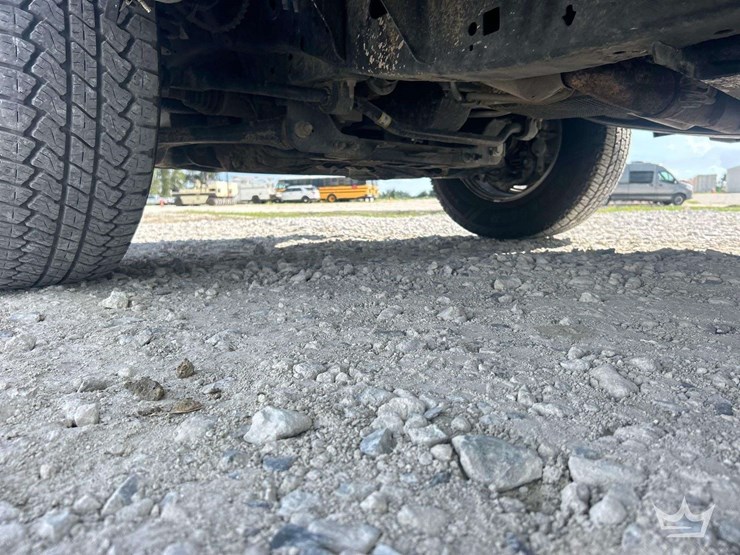 2024-ford-f150-image-24