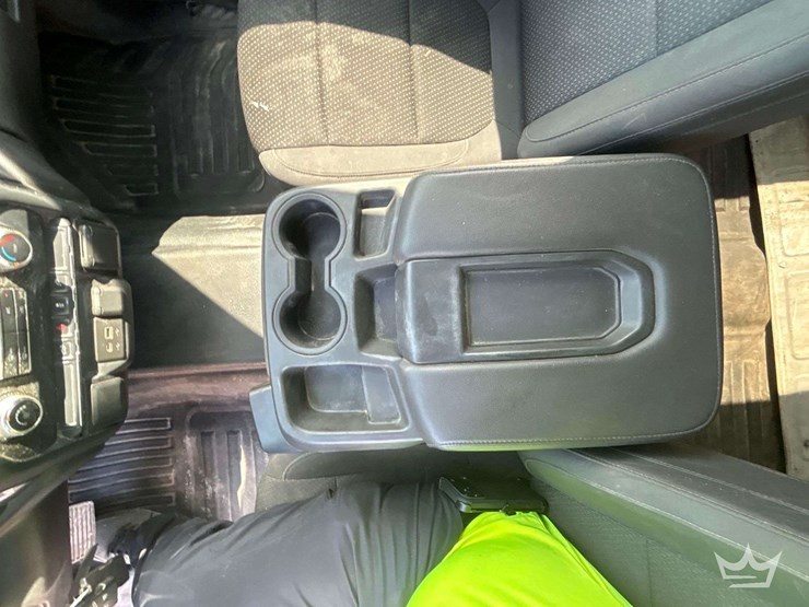 2022-gmc-sierra-2500-image-18