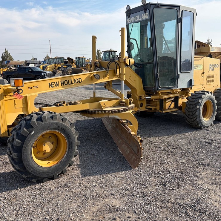 2000 NEW HOLLAND RG80