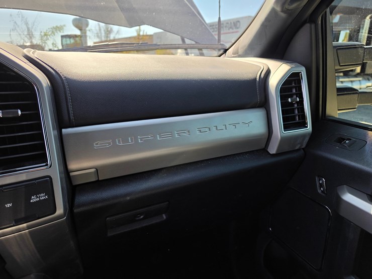 2022-ford-f250-image-44
