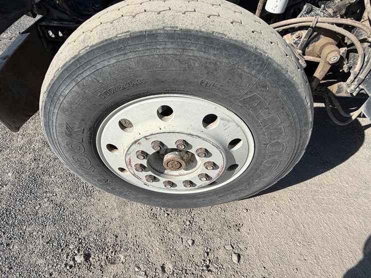 #2532-•-kenworth-w928-tandem-axle-dump-truck-image-60