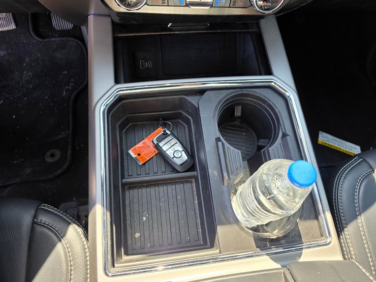 2022-ford-f250-image-46