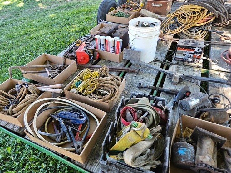 #8000-•-live-on-the-ground-only-items-image-37