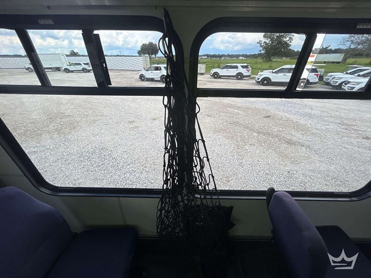 2017-ford-e450-image-15