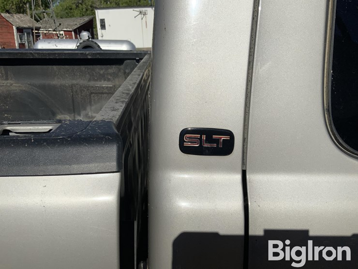 2004-gmc-sierra-2500-image-18