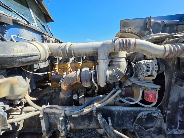 1997-peterbilt-379-image-50