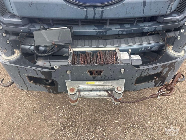 2016-ford-f550-image-10