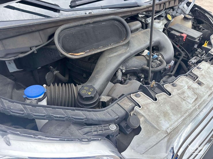 2019-ford-transit-image-7