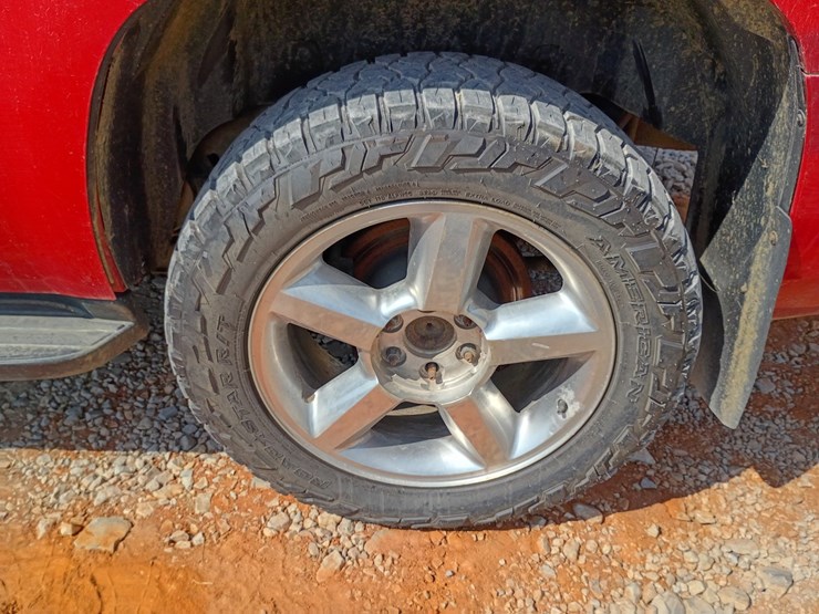 2013-chevrolet-tahoe-image-92