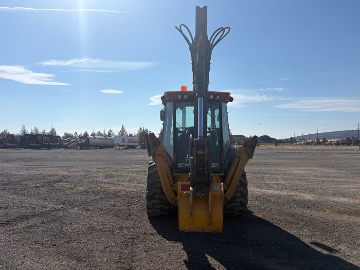2017-deere-410l-image-4