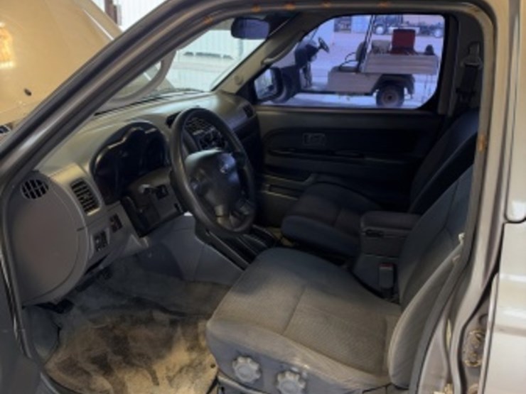 2004-nissan-frontier-image-31