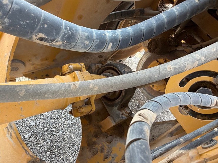 2018-caterpillar-980m-image-44