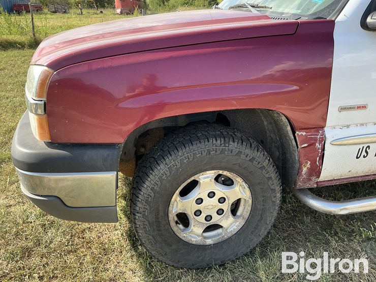 2004-chevrolet-silverado-1500-image-13