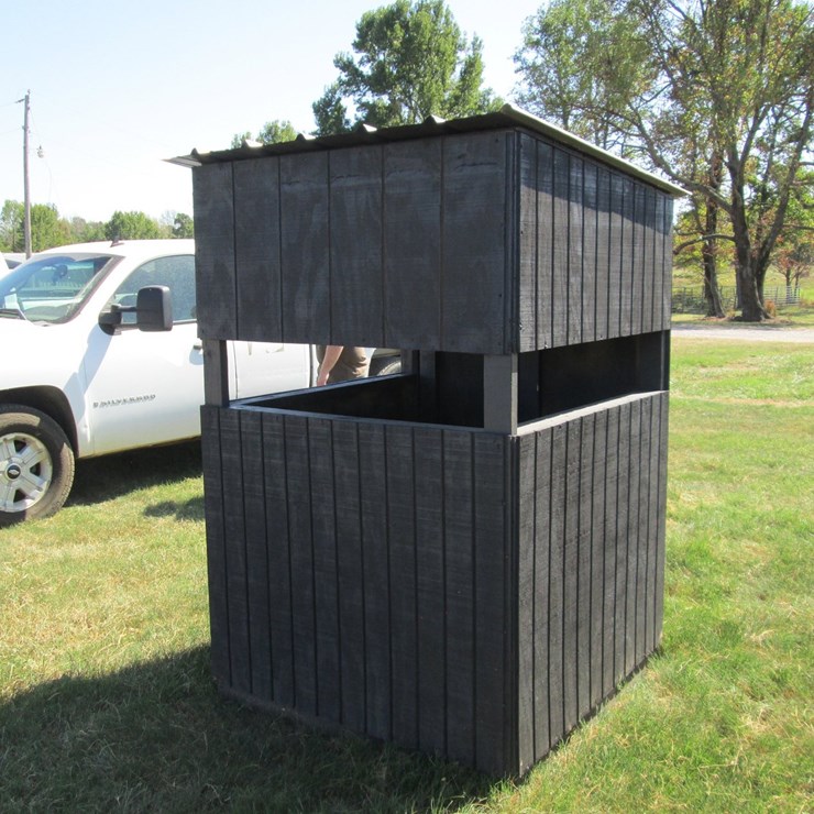 #50206 • Unused Box Deer Stand 4'x4'x6' INV#50206