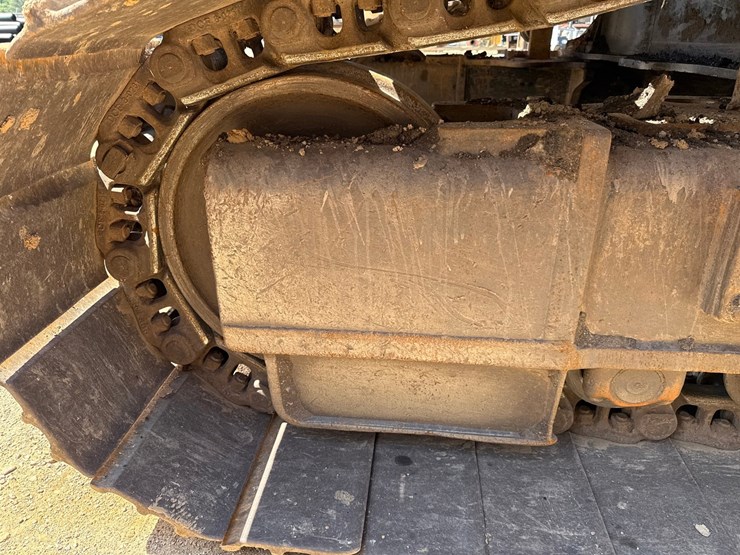 2012-caterpillar-c13-image-102