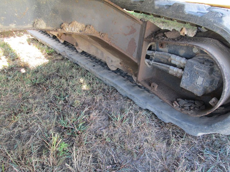 new-holland-e55bx-image-11