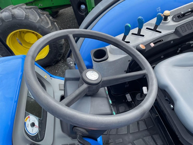 new-holland-workmaster-120-image-8