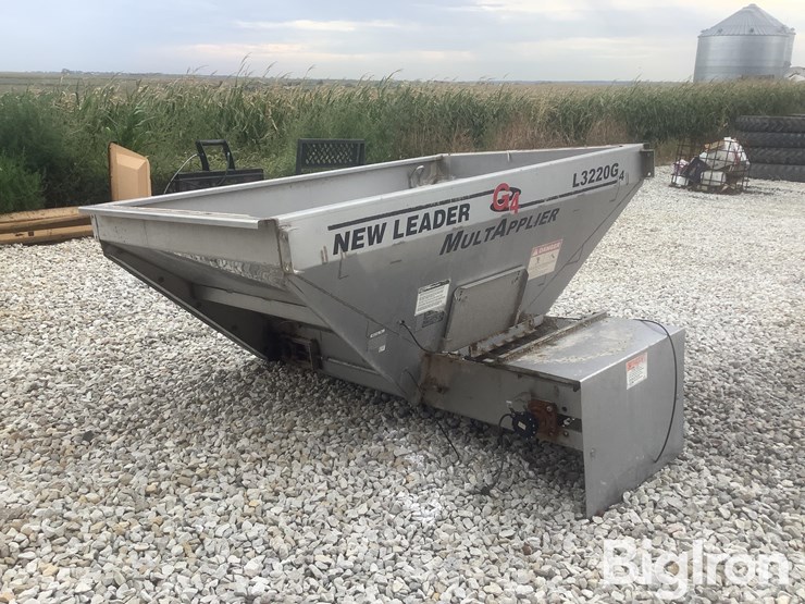 new-leader-l3220g-multapplier-fertilizer-box-image-1