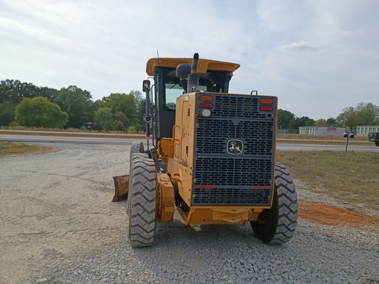 2008-deere-670d-image-8