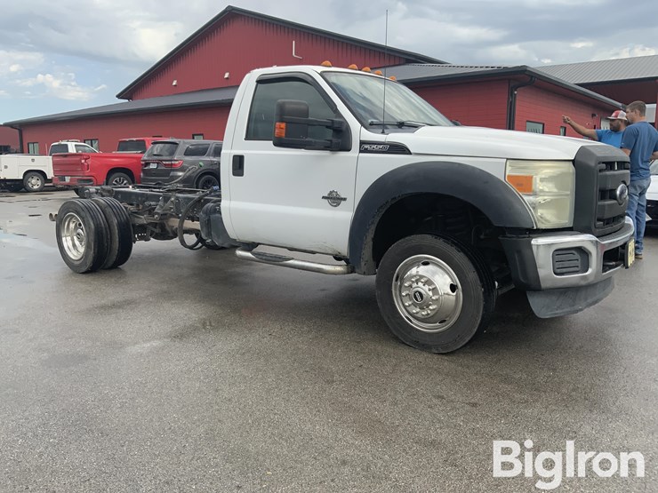 2015-ford-f550-xl-image-3