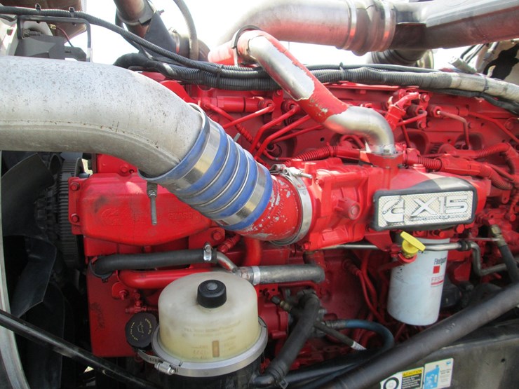 2018-peterbilt-389-image-25
