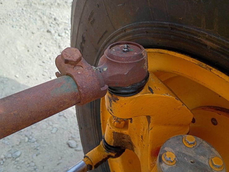 2008-deere-670d-image-23