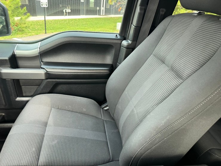 2015-ford-f150-xlt-image-31