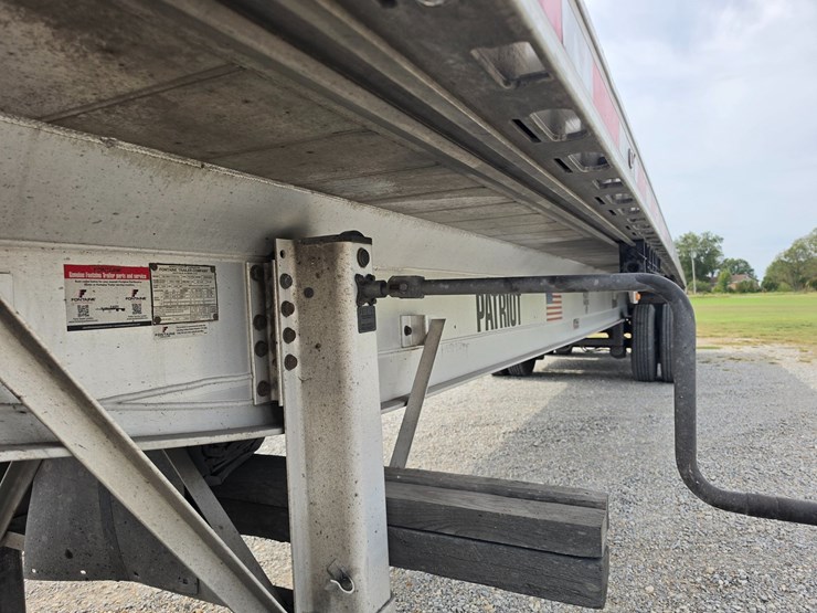2022-fontaine-flat-bed-trailer-image-33