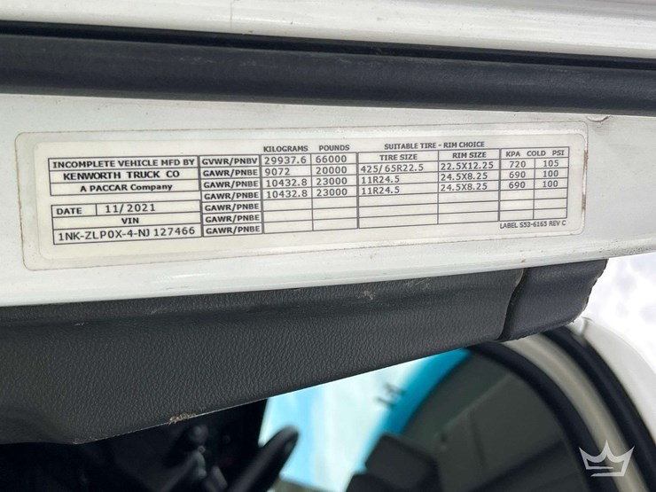 2022-kenworth-t880-image-7