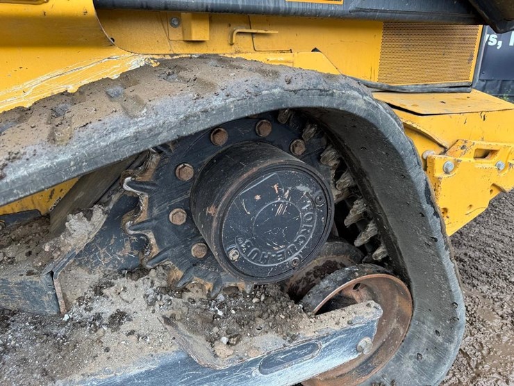2019-deere-333g-image-15