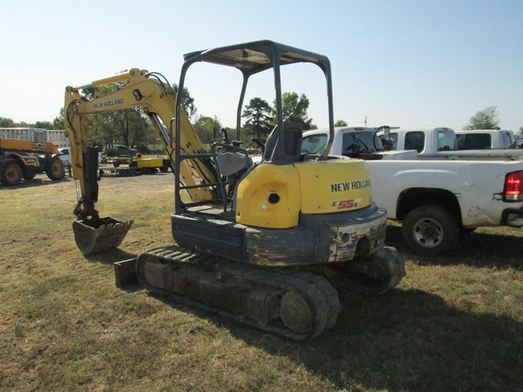new-holland-e55bx-image-4