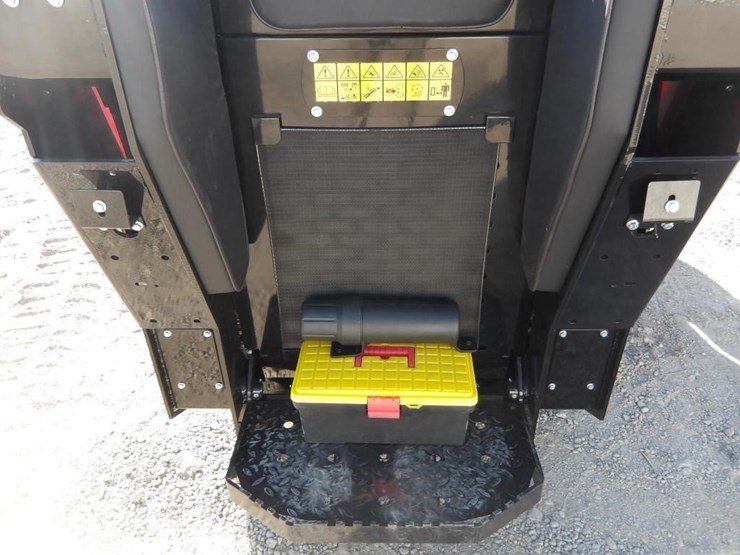 2026-sdlool-sl-v1000-skid-steer-loader-image-13