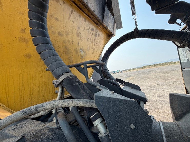 2018-komatsu-hm400-5-image-30