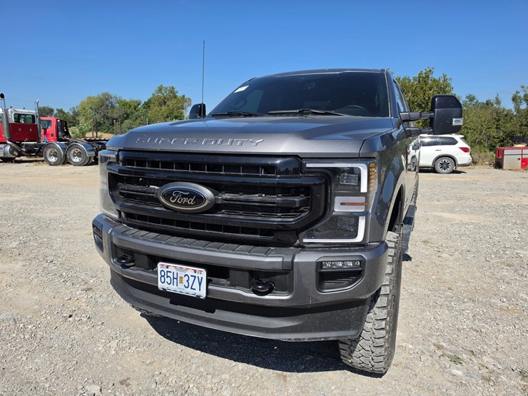 2022-ford-f250-image-2